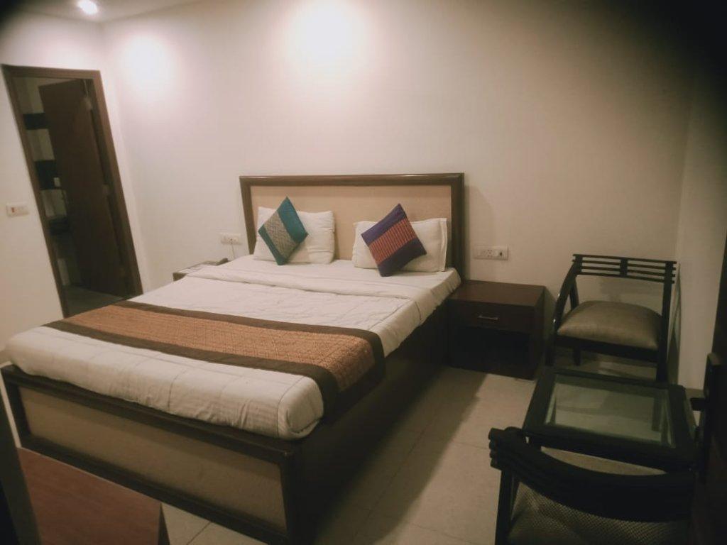 Oyo Hotel Blu Pebbles Near Delhi Airport นิวเดลี ภายนอก รูปภาพ