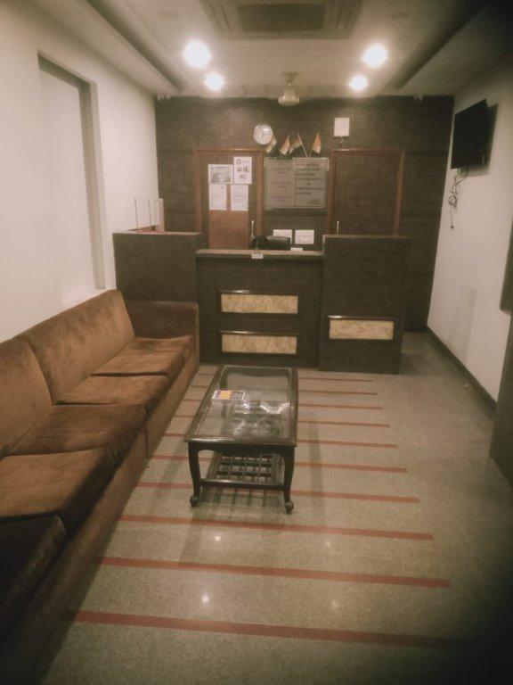 Oyo Hotel Blu Pebbles Near Delhi Airport นิวเดลี ภายนอก รูปภาพ